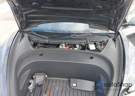 2022 Tesla Model 3 Long Range Dual Motor All-Wheel Drive z USA, uszkodzony, nr VIN 5YJ3E1EB4NF208390